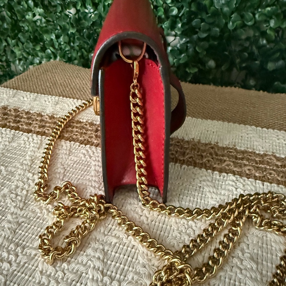 Fendi Leather Red F Crossbody Bag/ Belt Bag - Picture 4 of 9